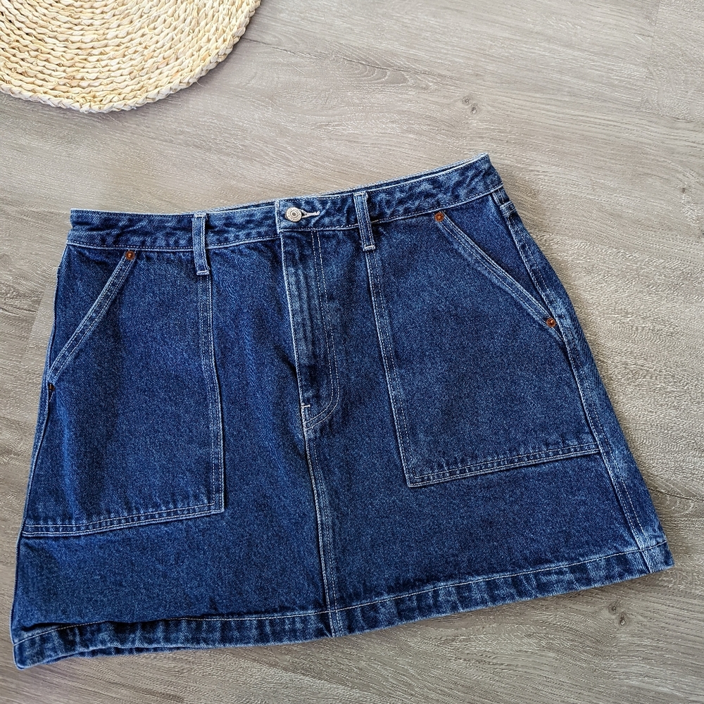 Abercrombie and Fitch | Natural Rise Skirt size 14